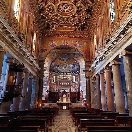 Antica Dalla Finestra Colosseo Ohana Ρώμη